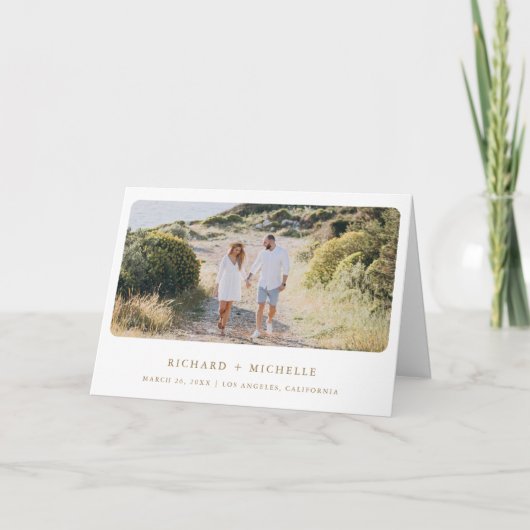 Tropical Gold Monstera Palm Photo QR Code Wedding 招待状 (正面)