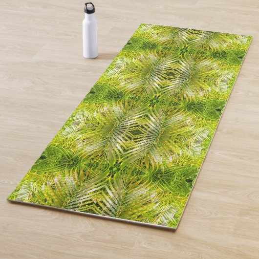 Tropical green palm leaves sunlight pattern ヨガマット (インサイチュ)
