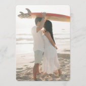 Tropical Hibiscus Wavy Border Vibrant Wedding 招待状 (裏面)