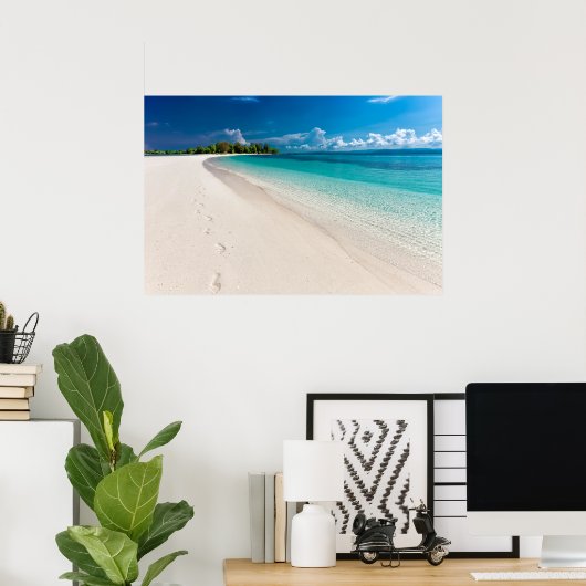 Tropical Island Footprints On The Sand   ポスター (ホームオフィス)