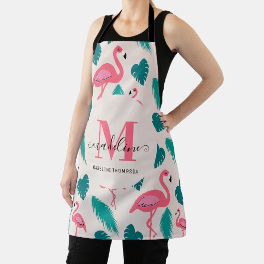Tropical Leaves Hot Pink Flamingo Modern Monogram エプロン (インサイチュ)