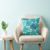 Tropical Monstera Leaf Pattern in Blue and Teal クッション (椅子)