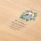 Tropical Monstera Palm Leaves Photo Wedding アクリル招待状 (レイダウン)