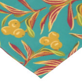 Tropical Pattern with Red and Yellow Leaves テーブルクロス (アングル)