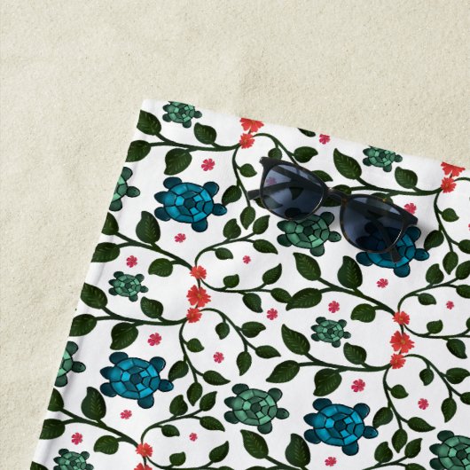Tropical Sea Turtle Floral Pattern | Coastal Ocean ビーチタオル (インサイチュ)