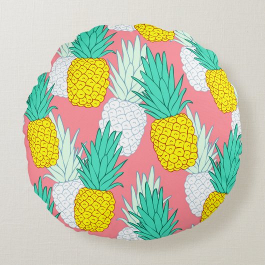 Tropical seamless pattern with exotic pineapples. ラウンドクッション (正面)