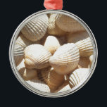 Tropical Sunny Exotic Sea Shells メタルオーナメント<br><div class="desc">Tropical Sunny Exotic Sea Shells</div>