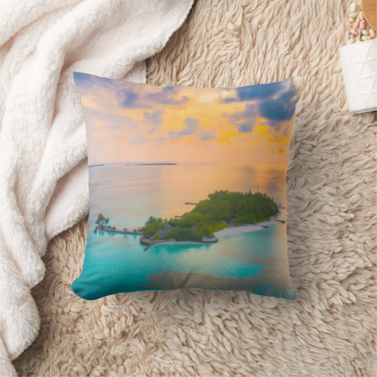 Tropical Sunset Island Throw Pillow | Beach & Ocea クッション (ブランケット)