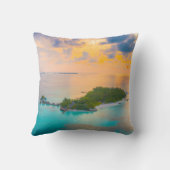 Tropical Sunset Island Throw Pillow | Beach & Ocea クッション (裏面)
