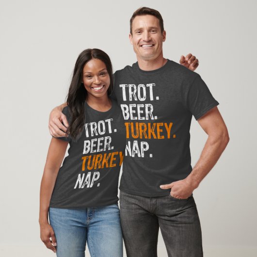 Trot Beer Turkey Nap Thanksgiving Tシャツ (ユニセックス)