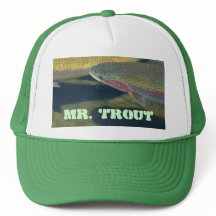 Trout氏の帽子のrainbowレイク・トラウトの魚釣りの漁師