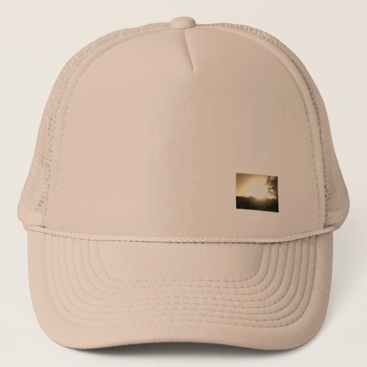 Trucker Hat キャップ (正面)