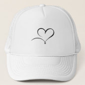 Trucker Hat with Modern Heart Graphic for All Styl キャップ (正面)