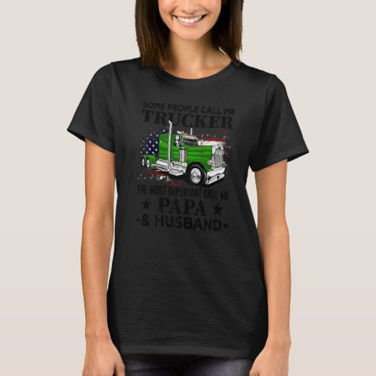 Trucker Papa And Husband Truck Driver US Flag Tシャツ (正面)