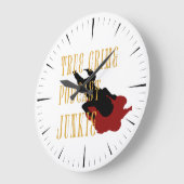 True Crime Podcast Junkie ラージ壁時計 (傾斜)