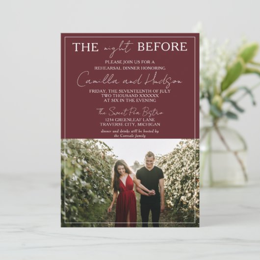 True Simplicity 4 | Deep Burgundy Rehearsal Dinner 招待状 (スタンド正面)