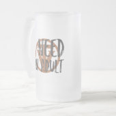 TrueVanguardのビールのジョッキ-私は大人を必要とします! フロストグラスビールジョッキ (正面左)