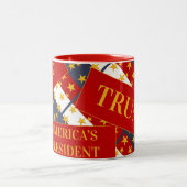TRUMP 2024 ツートーンマグカップ (中央)