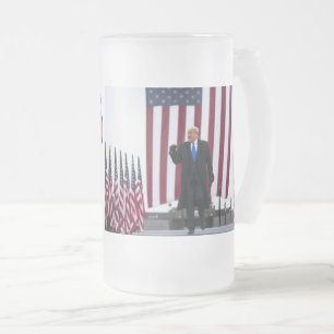 Trump 2024 Take America Back（トランプ2024、アメリカを取り戻す） フロストグラスビールジョッキ