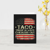 Trump Always Chickens Out Taco Trade Funny Meme 9  カード (黄色い花)