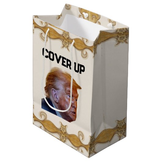 Trump Cover Up Gift Bag ミディアムペーパーバッグ (正面アングル)