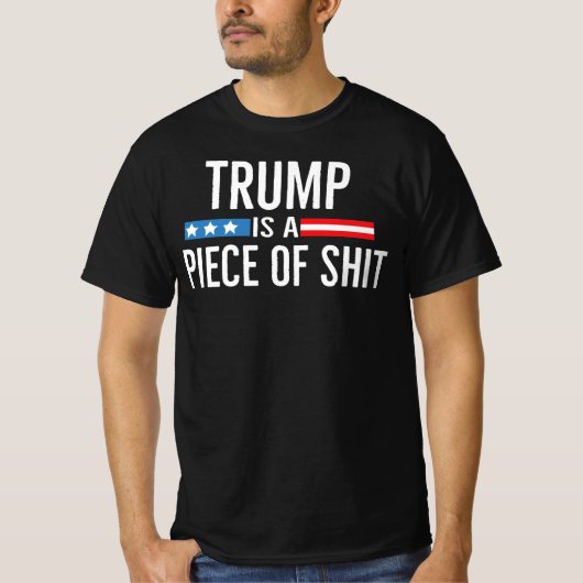Trump Is A Piece Of Shiit 2025 Resist Protest  Tシャツ (正面)