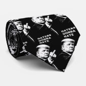 Trump Middle Finger 2026 Meme Funny ネクタイ (ロール)