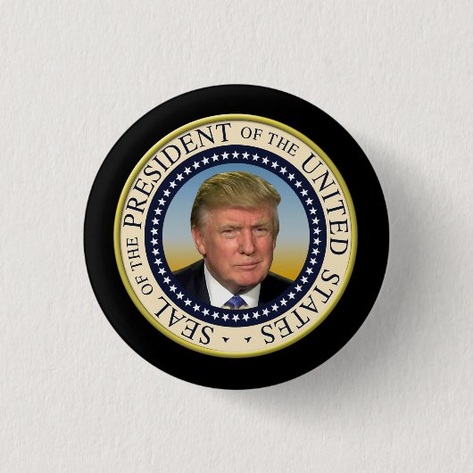 Trump Photo Presidential Seal大統領 缶バッジ (正面)
