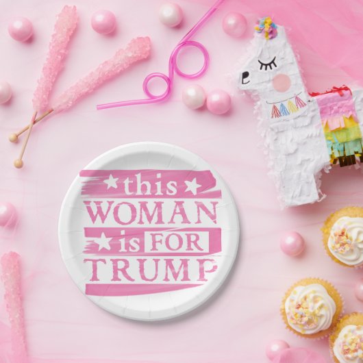 TRUMP - TRUMPをテーマにした紙プレートのためのピンクの女性 ペーパープレート (パーティー)