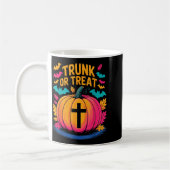 Trunk Or Treat Halloween Costume Christian Pumpkin コーヒーマグカップ (左)