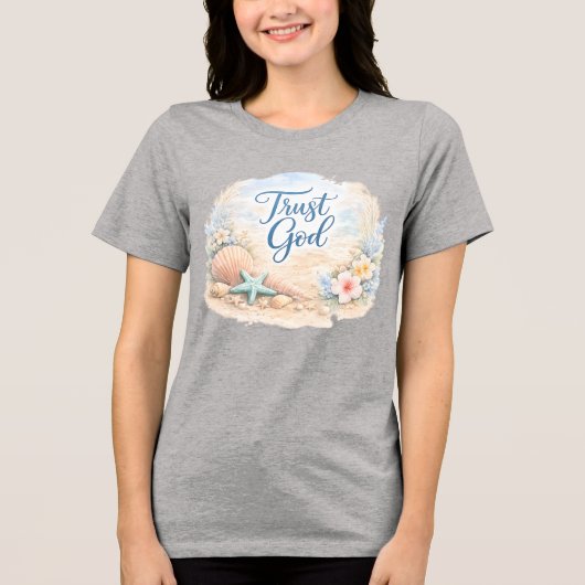 "Trust God" Coastal Beach Watercolor Christian トライブレンドTシャツ (正面)
