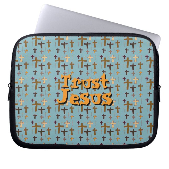 “Trust Jesus” With Crosses Christian Themed ラップトップスリーブ (正面)