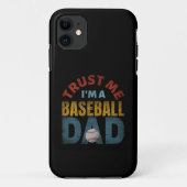 TRUST ME I'M A BASEBALL DAD Case-Mate iPhoneケース (裏面)