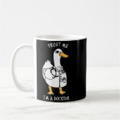 Trust Me I'm A Ductor Whimsical Duck Doctor Animal コーヒーマグカップ (左)