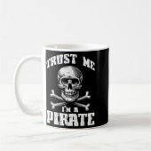 Trust Me Im A Rate Skull Crossbones Funny Men Wome コーヒーマグカップ (左)