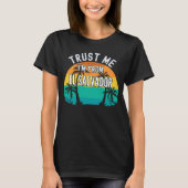 Trust Me I'm From El Salvador Tropical Trees Vinta Tシャツ (正面)