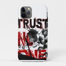 trust No One iPhone 11 Proケース