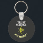 Trust Science not Morons キーホルダー<br><div class="desc">このデザインは素晴らし、皮肉なユーモアの感覚を持つおたくのためのレトロなギークギフトアイディアである。この愛国的なデザインで気づく。</div>