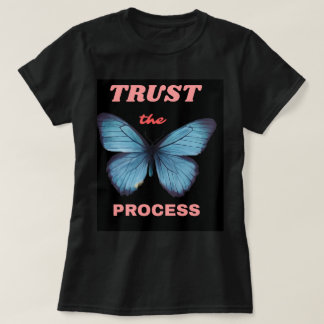 Trust the Process ブラック半袖Tシャツ – Tシャツ