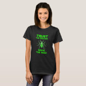 Trust the Process Break the Bugs Tシャツ (正面フル)