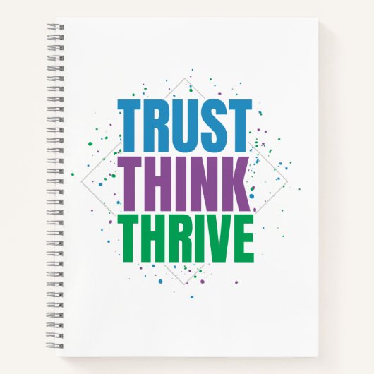 Trust Think Thrive – モチベーションを高める名言デザイン ノートブック (正面)