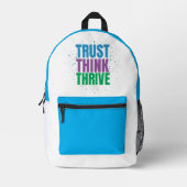 Trust Think Thrive – Motivational Quote Design プリントバックパック (正面)