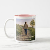 Trusting the Author ツートーンマグカップ (左)