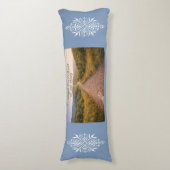 Trusting the Author ボディピロー (正面縦)