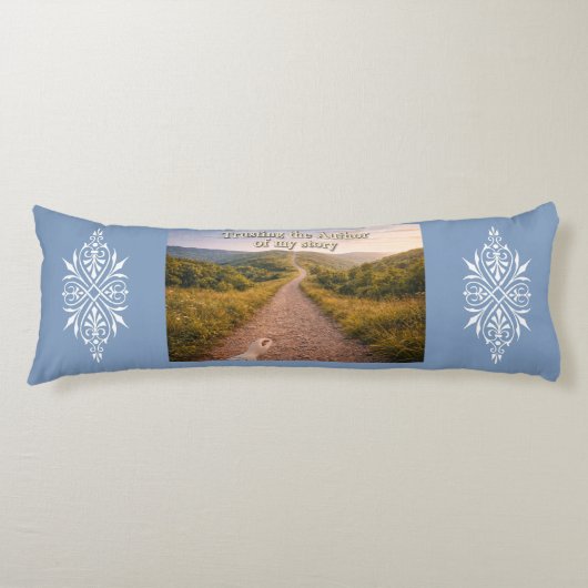 Trusting the Author ボディピロー (正面)