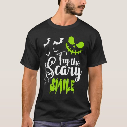 Try The Scary Smile Pumpkin Jack O Lantern Face Tシャツ (正面)
