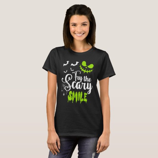 Try The Scary Smile Pumpkin Jack O Lantern Face Tシャツ (正面フル)