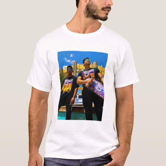 TST スケートボード グッズ Tシャツ (正面)