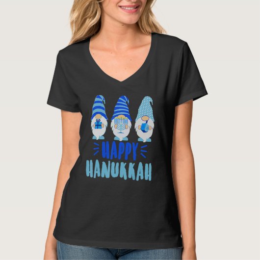 Tu Happy Hanukkah 2022 Gnome Menorah Dreidel Costu Tシャツ (正面)