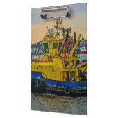 Tugboat sailing at river, montevideo, uruguay クリップボード (左)